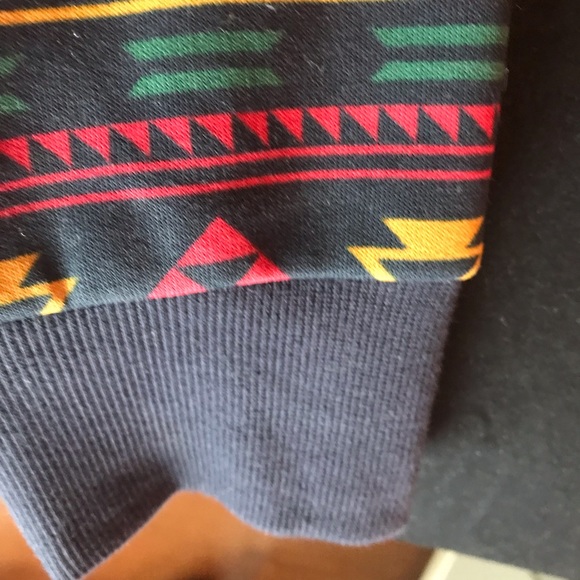 H&M crewneck - Picture 7 of 7